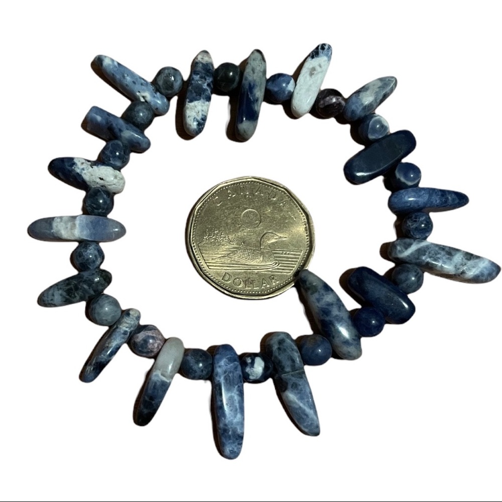 3/$25 Stone bracelet - stretchy